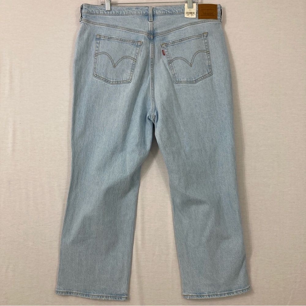 Levi's Light Wash Distressed Women’s Jeans - Picture 11 of 13